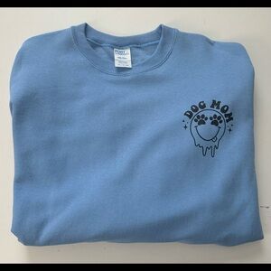 Dog mom crew neck!